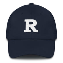 R Dat hat
